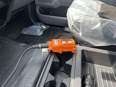 New 2025 Ford F550 4x4 SuperCab Super Duty w/ Snow Plow Prep Package image 18