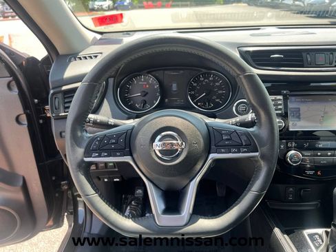 Used 2017 Nissan Rogue SL w/ SL Premium Package AWD/4WD image 13