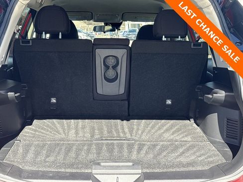 Used 2020 Nissan Rogue SV image 41