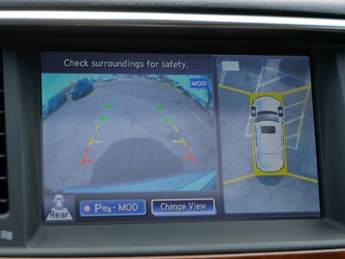 Used 2015 INFINITI QX80 4WD w/ Deluxe Technology Package image 27