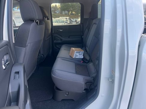 New 2026 Nissan Frontier SV w/ SV Convenience Package AWD/4WD image 24
