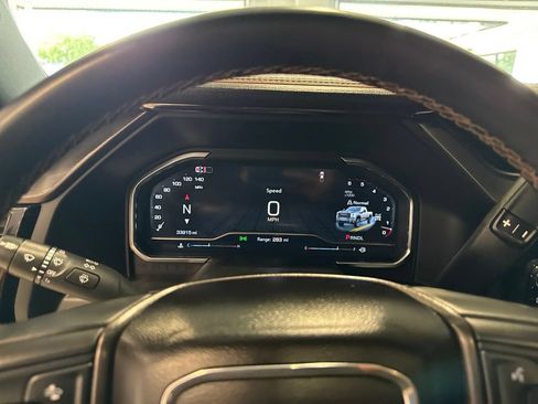 Used 2024 GMC Sierra 2500 AT4 w/ AT4 Premium Plus Package AWD/4WD image 30