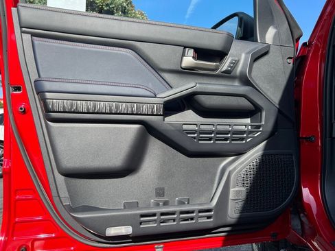 New 2026 Toyota 4Runner Platinum image 37