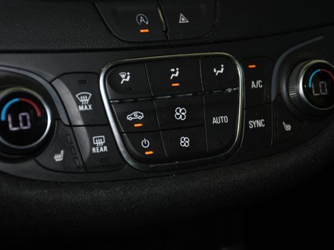 Used 2023 Chevrolet Malibu LT image 14