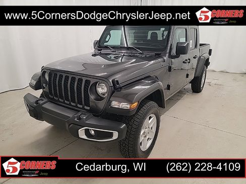Used 2023 Jeep Gladiator Sport image 1