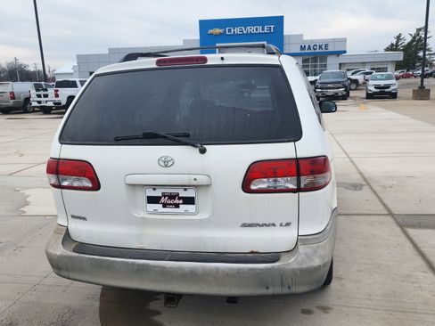 Used 2002 Toyota Sienna LE image 5