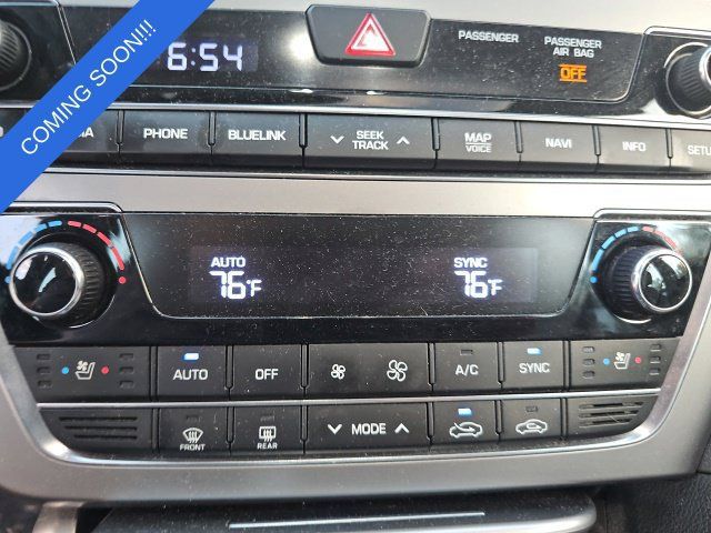 Used 2017 Hyundai Sonata Limited w/ Ultimate Package 04 FWD image 15