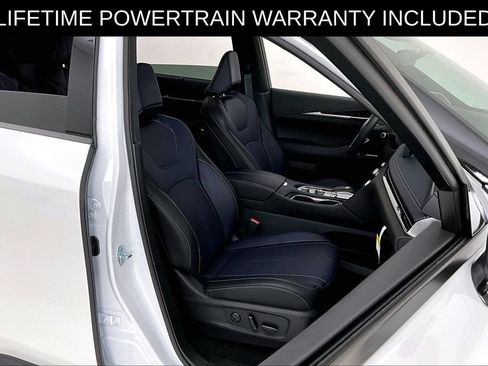 Certified 2026 INFINITI QX60 Sport w/ Dark Cargo Package AWD/4WD image 9