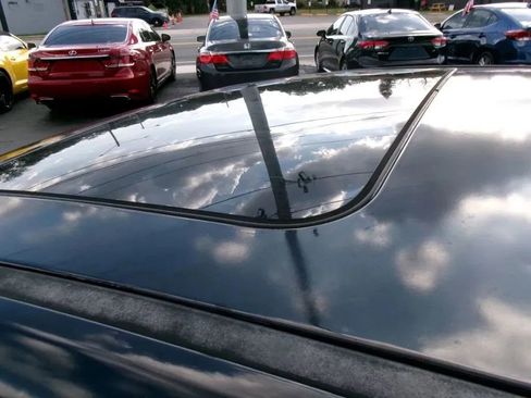 Used 2015 BMW 320i Sedan RWD image 13