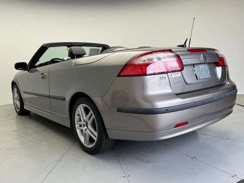 Used 2007 Saab 9-3 2.0T w/ Premium 17 Pkg image 8