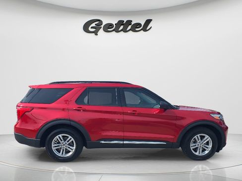 Used 2020 Ford Explorer XLT w/ Equipment Group 202A RWD image 4