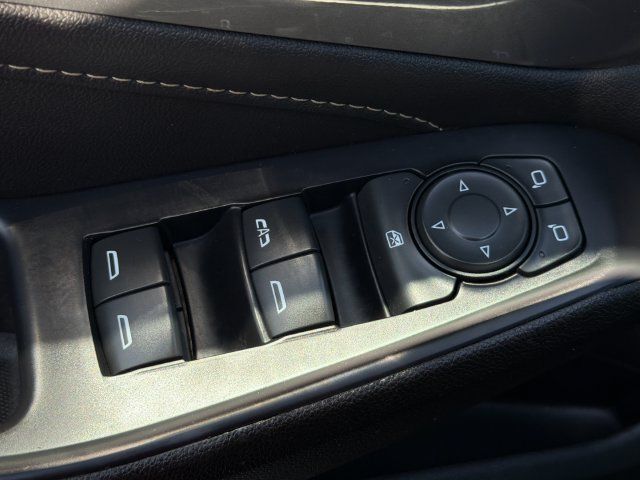 Used 2022 Chevrolet Traverse LT AWD/4WD image 13