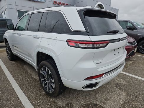 Used 2023 Jeep Grand Cherokee Overland w/ Adv Protech Group III AWD/4WD image 5