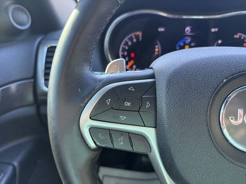 Used 2017 Jeep Grand Cherokee Altitude RWD image 19