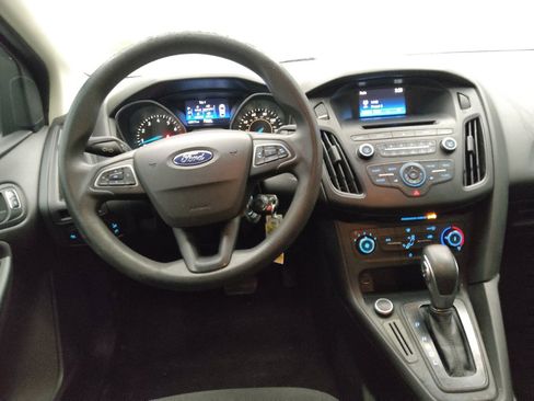 Used 2017 Ford Focus S image 22