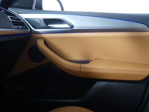 Certified 2025 BMW X4 xDrive30i image 26