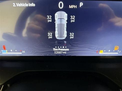 Used 2023 Jeep Grand Cherokee Laredo image 17