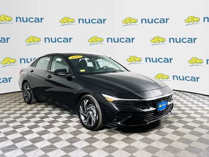 Used 2025 Hyundai Elantra SEL w/ Cargo Package