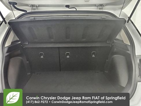 Used 2025 Hyundai Venue SEL FWD image 30