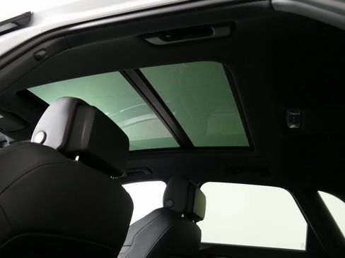 New 2025 Audi Q3 2.0T Premium Plus image 30