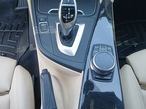 Used 2018 BMW 330i xDrive Sedan AWD/4WD image 20