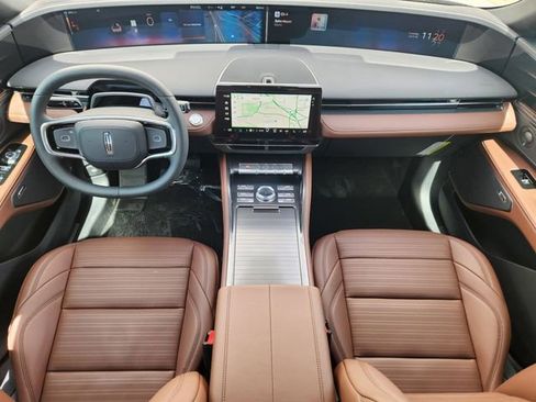 New 2026 Lincoln Nautilus Reserve w/ Jet Appearance Package image 11