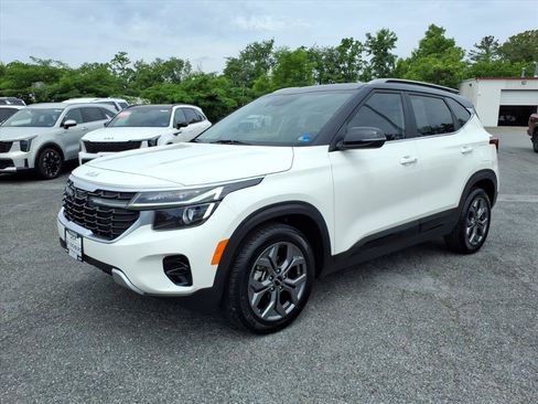 Used 2024 Kia Seltos S FWD image 8