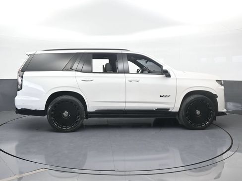 Used 2023 Cadillac Escalade V AWD/4WD image 7