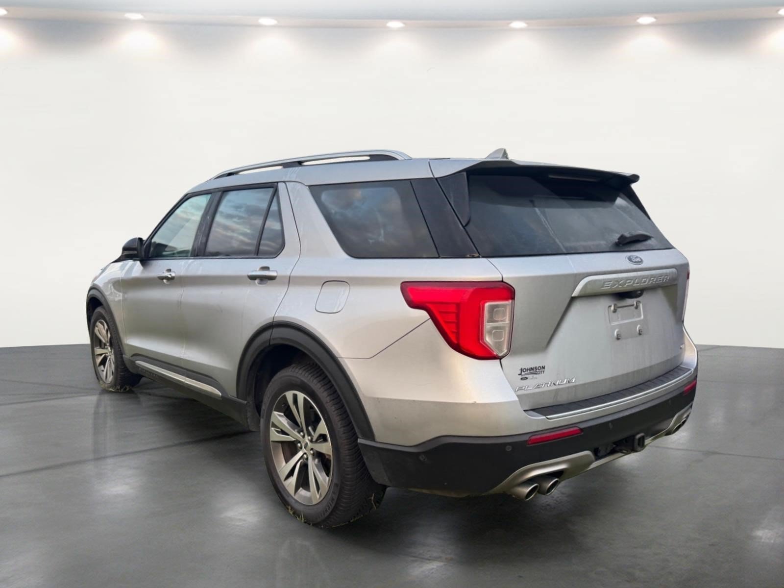 Used 2020 Ford Explorer Platinum w/ Premium Technology Package AWD/4WD image 17