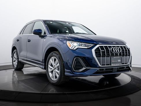 Certified 2023 Audi Q3 2.0T Premium Plus w/ Premium Plus Package image 1