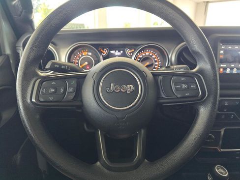 Used 2023 Jeep Wrangler Unlimited Sport AWD/4WD image 22