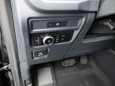 Used 2025 Ford F150 XLT w/ Equipment Group 301A Standard image 12