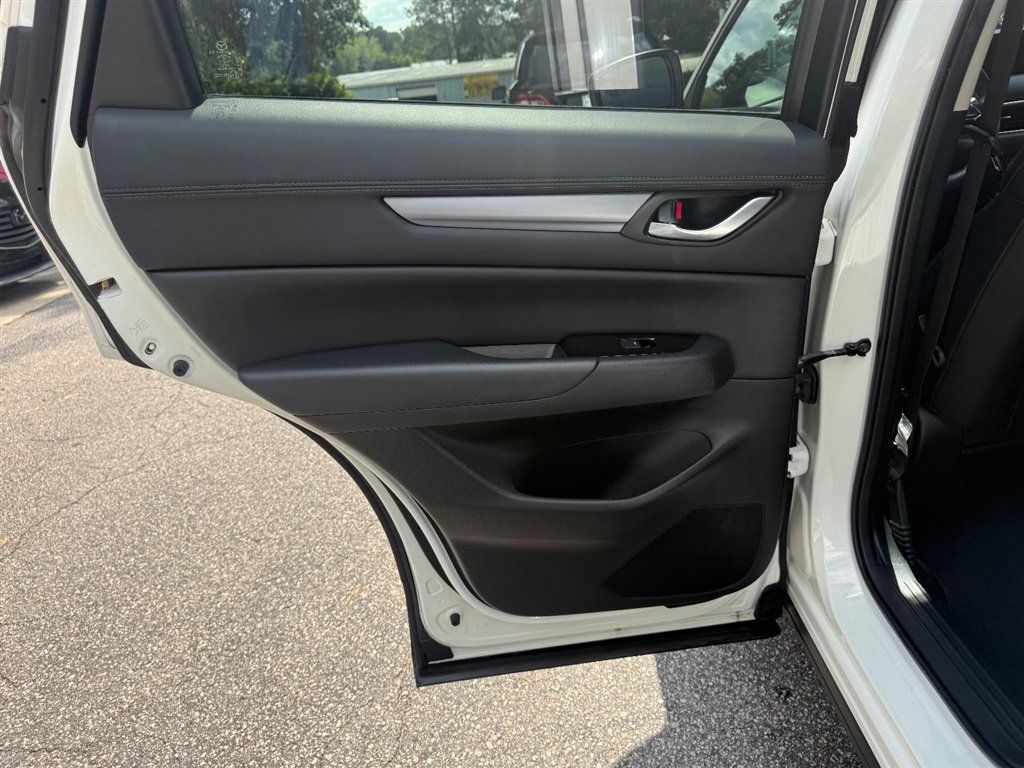 Used 2020 MAZDA CX-5 Touring FWD image 14