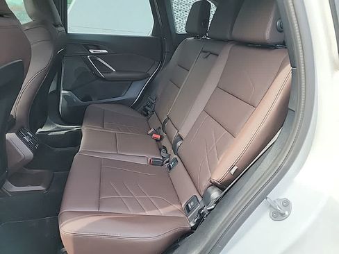 Used 2025 BMW X1 xDrive28i w/ Convenience Package AWD/4WD image 6