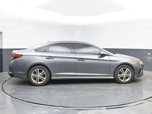 Used 2018 Hyundai Sonata Sport w/ Tech Package 05 FWD image 11