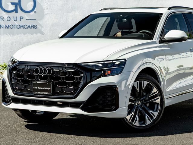 Used 2025 Audi Q8 Premium Plus w/ Premium Plus Package AWD/4WD image 2