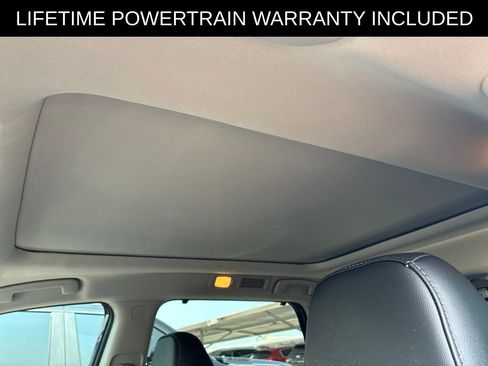 Used 2023 Nissan Pathfinder SL w/ SL Premium Package FWD image 7