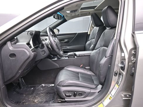 Used 2019 Lexus ES 350 w/ Accessory Package 2 FWD image 19