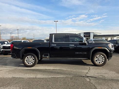 Used 2022 GMC Sierra 2500 Denali w/ Denali Ultimate Package image 8