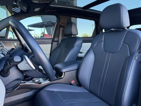 Used 2023 Kia Sorento SX Prestige image 35