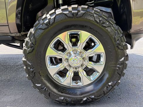 Used 2020 RAM 2500 Limited AWD/4WD image 10