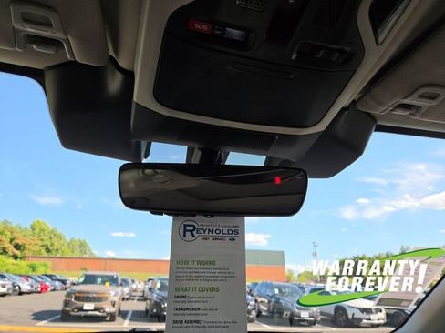 Used 2025 Subaru Outback Limited XT AWD/4WD image 12