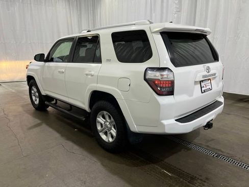 Certified 2017 Toyota 4Runner SR5 AWD/4WD image 6