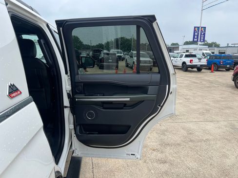 Used 2022 Ford Expedition Timberline AWD/4WD image 12