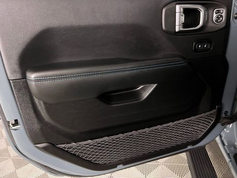 Used 2024 Jeep Wrangler Unlimited Rubicon 4xe image 26