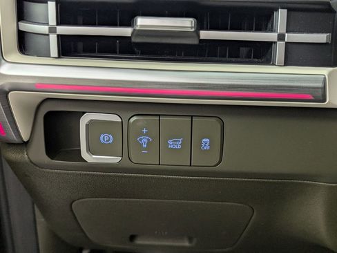 Used 2024 Hyundai Santa Fe Calligraphy FWD image 15