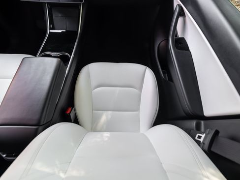 Used 2020 Tesla Model Y Long Range AWD/4WD image 58