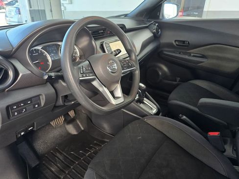 Used 2020 Nissan Kicks S image 8