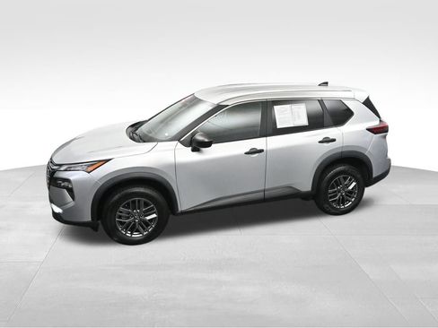 Used 2024 Nissan Rogue S AWD/4WD image 32