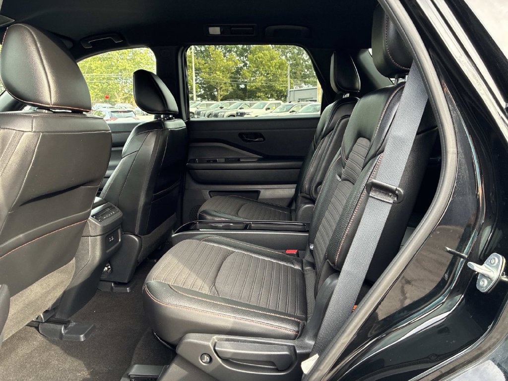 Certified 2024 Nissan Pathfinder Rock Creek AWD/4WD image 16